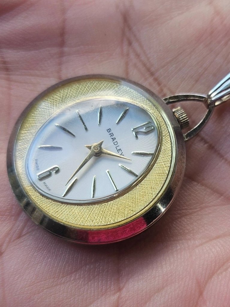 Vintage Bradley Swiss Made Pocket Watch Hand Winding Manual Analog Watch Necklac